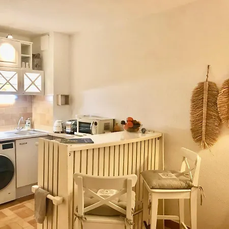 Cap Sud, Sea & Sun شقة *